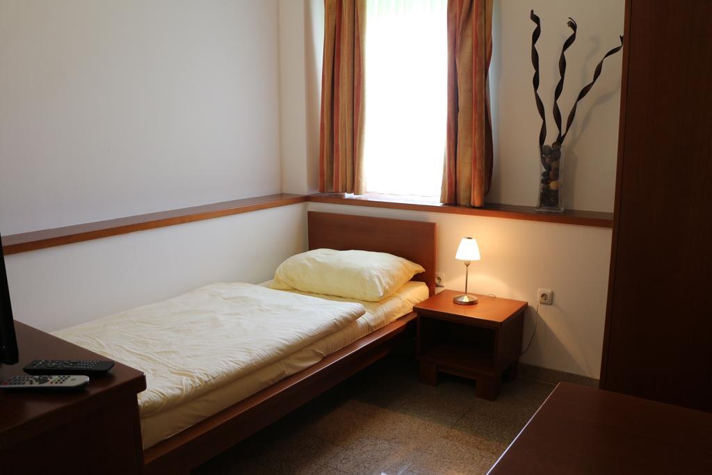 Hotel Checkin Глайсдорф Номер фото
