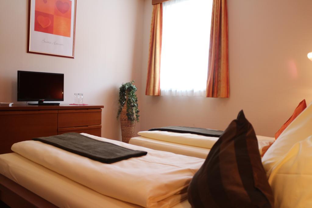 Hotel Checkin Глайсдорф Номер фото